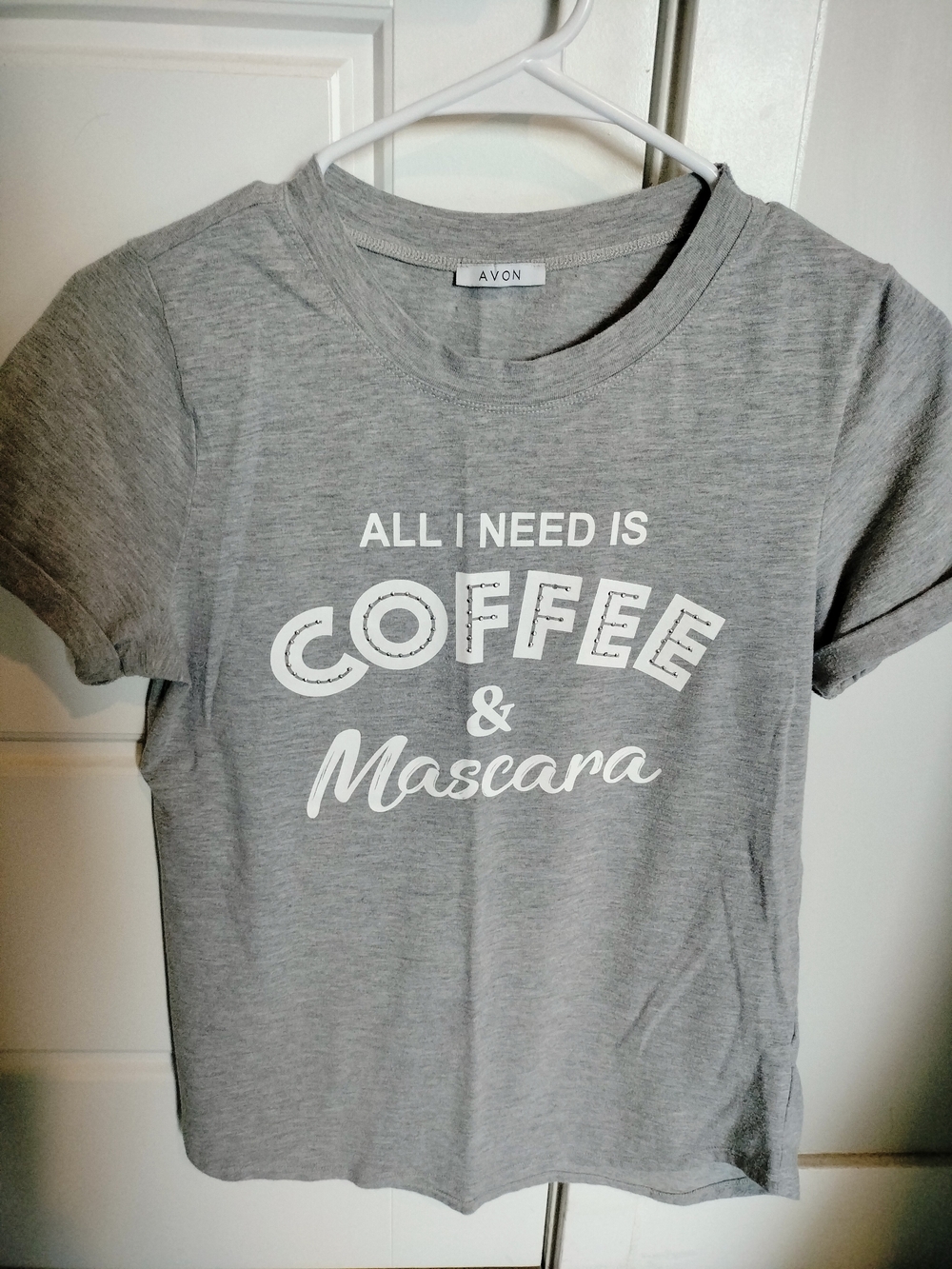 Avon Gray Juniors "All I Need Is Coffee & Mascara" Graphic Tee Size Small